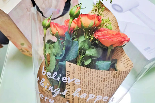 女神節(jié)丨祝你向陽而生，光芒萬丈！