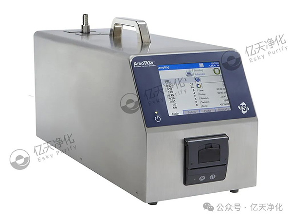在潔凈環(huán)境的管理中，對空氣中不同粒徑顆粒物的實時監(jiān)測至關(guān)重要，它能為關(guān)鍵流程監(jiān)控提供可靠數(shù)據(jù)，同時保障生產(chǎn)符合相關(guān)法規(guī)要求。 塵埃粒子計數(shù)器是實現(xiàn)這一目標的重要工具，它主要用于測量潔凈環(huán)境里單位體積內(nèi)塵埃粒子的數(shù)量和粒徑分布。借助它，我們可以對各種潔凈等級的工作臺、潔凈室、潔凈車間的凈化效果和潔凈級別進行有效監(jiān)控，這對于提高產(chǎn)品質(zhì)量、降低風(fēng)險與成本，以及讓法規(guī)遵從變得更簡單都有著關(guān)鍵意義。 圖片 9001型凝聚核粒子計數(shù)器  0.1CFM(2.83 LPM)流量條件下10nm靈敏度 圖片 9001型凝聚核粒子計數(shù)器 (CPC)是市場中特有的一款水基、層流、高流量儀器，采用特有技術(shù)，具有0.1 CFM (2.83 LPM)流量條件下10 nm靈敏度。儀器具有超低誤計率，能夠為客戶提供可靠的環(huán)境監(jiān)測和氣體處理，確保產(chǎn)品安全免受納米微粒污染。 特點與優(yōu)勢 圖片 10 nm 靈敏度 0.1 CFM (2.83 LPM) 采樣流量 低誤計率 ( < 0.07 count/ft 3 ) 實現(xiàn)了低顆粒物濃度條件下的精確測量 快速響應(yīng) 使用超純水或去離子水作為工作液，無需使用酒精或其它化學(xué)物質(zhì) 數(shù)據(jù)存儲：250 個區(qū)域，999 個位置和10,000 個樣 可使用USB，USB 存儲設(shè)備和以太網(wǎng)進行數(shù)據(jù)傳輸 通過TrakPro? Lite Secure軟件進行外部報告 業(yè)內(nèi)極高音量警報 簡單的點擊圖標觸摸屏操作方式 能夠存儲和檢索特定菜單和區(qū)域配置 9110型便攜式粒子計數(shù)器 值得信賴的0.1μm測量 圖片 9110型粒子計數(shù)器嚴格遵守符合 ISO 21501-4 標準，精確檢測0.100 μm的粒子，1.0 CFM (28.3 L/min)流速，0.100至10.0 μm粒徑范圍，可同時檢測多達八個通道的粒子數(shù)據(jù)。 特點與優(yōu)勢 圖片 精確檢測0.100 μm的粒子 0.100至10.0 μm粒徑范圍 可同時檢測多達八個通道的粒子數(shù)據(jù) 1.0 CFM (28.3 L/min)流速 符合ISO 21501-4標準中所有要求 I級和II級無塵室檢測最佳選擇 完全符合ISO 21501-4要求 可生成ISO-14644-1，EU GMP Annex1和FS209E的符合性報告 通過TRAKPRO Lite Secure軟件輸出的外部認證報告 采用增強HeNe激光 高可重復(fù)和高可靠檢測/數(shù)據(jù) 數(shù)據(jù)存儲：250區(qū)，999個位置和10,000個樣本 USB、以太網(wǎng)和脈沖輸出 工業(yè)級高分貝報警 允許存儲和回放特定測試/配置 顯示多達三個環(huán)境參數(shù) 不銹鋼外殼 無縫整合M32-01多點采樣器 無塵室分類達到ISO I級 A100系列便攜式粒子計數(shù)器 圖片 該系列產(chǎn)品提供了最新的功能--數(shù)據(jù)完整性、通信選項和直觀的圖形用戶界面，帶來了更好的用戶體驗和輕松的合規(guī)性。無論是單機獨立使用還是作為易于使用的完整監(jiān)控系統(tǒng)的一部分，A100系列都能滿足您的需求。 特點與優(yōu)勢 圖片 一臺儀器即可完成包括分級、監(jiān)測、高效過濾器檢漏和氣體測試在內(nèi)的各項工作、并且能夠分析產(chǎn)生原因 可見度高的指示狀態(tài) - LED 燈條可在 20 米/360° 范圍內(nèi)清晰可見 符合 GMP 法規(guī)的用戶控制權(quán)限 內(nèi)置體積校正系數(shù)使得氣體采樣體積更為精準 自動生成 ISO 14644-1 和 GMP （歐盟 GMP 和中國 GMP）報表和包括 TrakPro? Lite Secure 在內(nèi)的工作流程軟件 高效過濾器檢漏和調(diào)查診斷模式 (視聽雙重模式) ISO 21501-4 校準要求 支持WiFi? 連接 業(yè)內(nèi)最佳 5 年激光質(zhì)保 適合各種用途 - 機身采用易于清潔的不銹鋼外殼 通過 4-20 mA 數(shù)據(jù)模擬輸出信號和環(huán)境傳感器輸入配件，簡單便捷的集成入第三方系統(tǒng) 最新 TrakPro? Lite Secure 軟件支持多種儀器報告 這些高靈敏度的粒子計數(shù)器性能可靠，能輕松滿足合規(guī)要求并保證數(shù)據(jù)完整性，可根據(jù)用戶的特定需求，幫助識別潛在的環(huán)境污染源，同時跟蹤潔凈空間中顆粒物水平隨時間的變化。